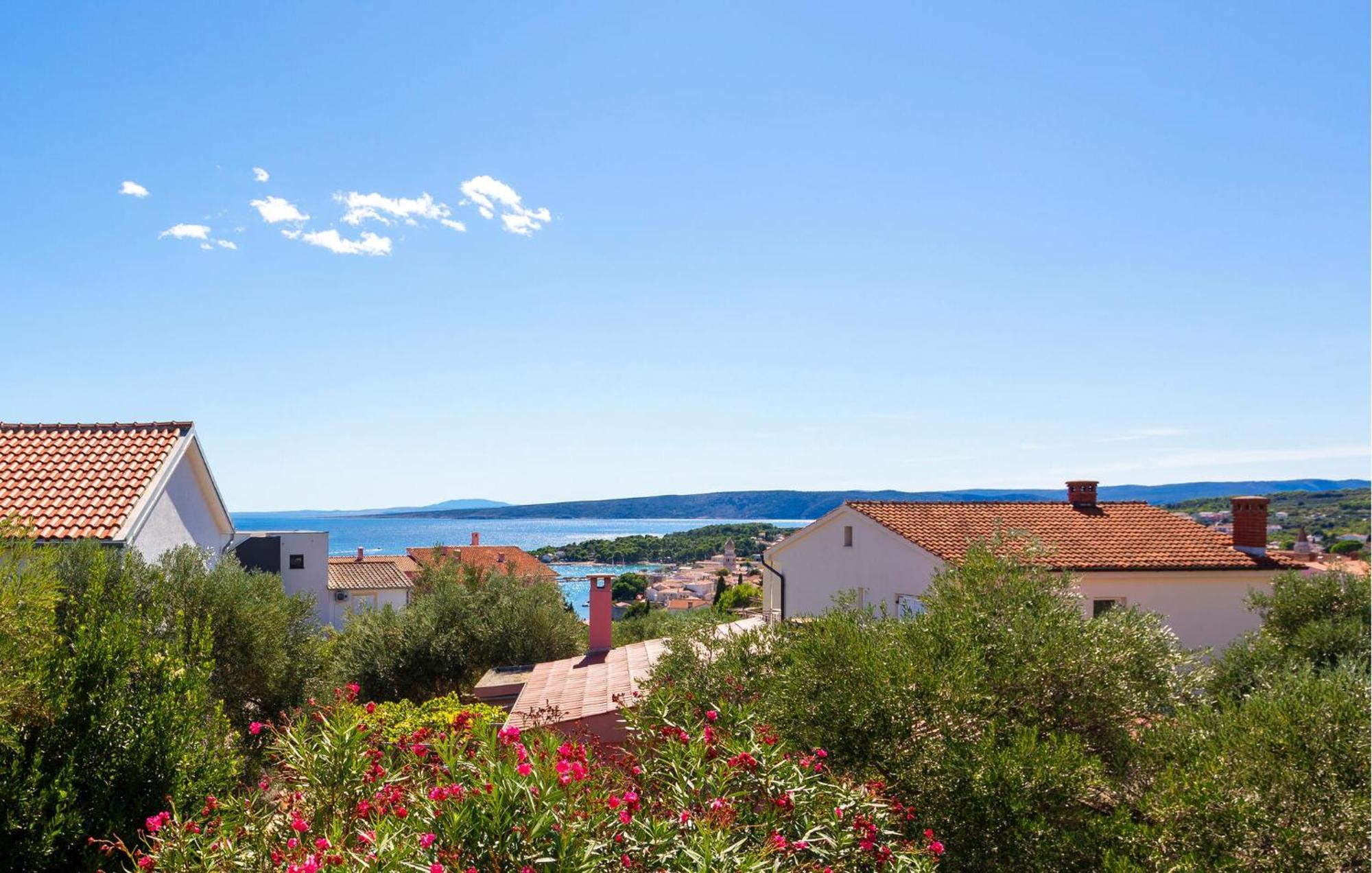 3 Bedroom Stunning Apartment In Krk Krk Town Bagian luar foto