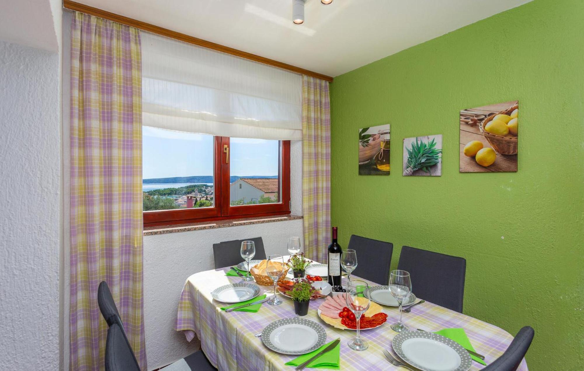 3 Bedroom Stunning Apartment In Krk Krk Town Bagian luar foto